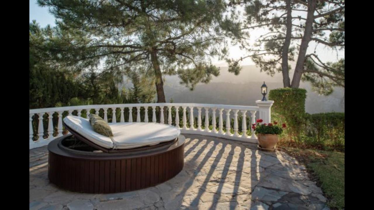Villa Lampara En La Colina Benahavis Exterior photo