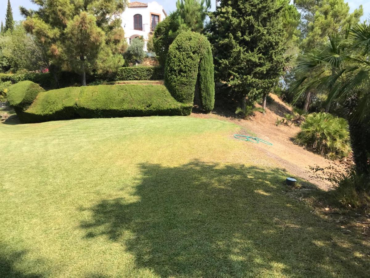 Villa Lampara En La Colina Benahavis Exterior photo